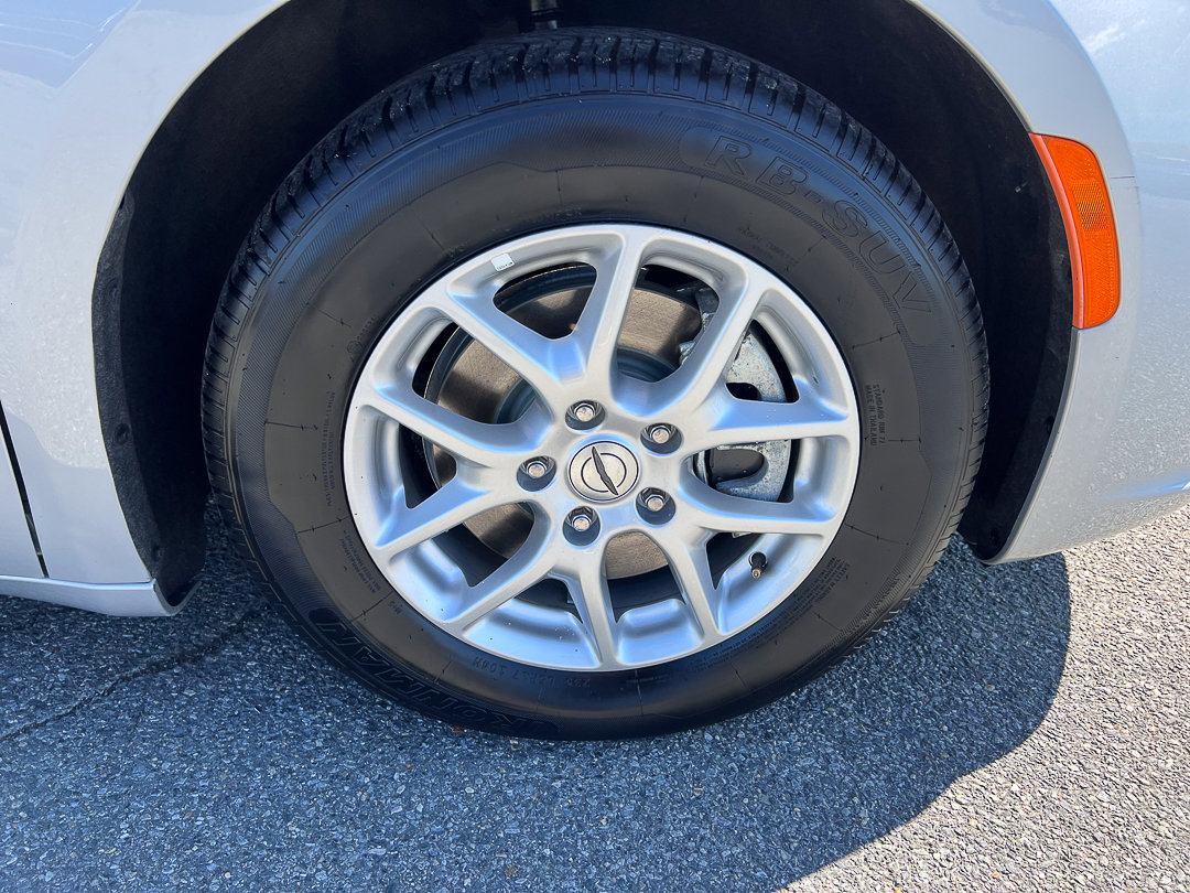 Used 2024 Chrysler Pacifica Touring-L image 13