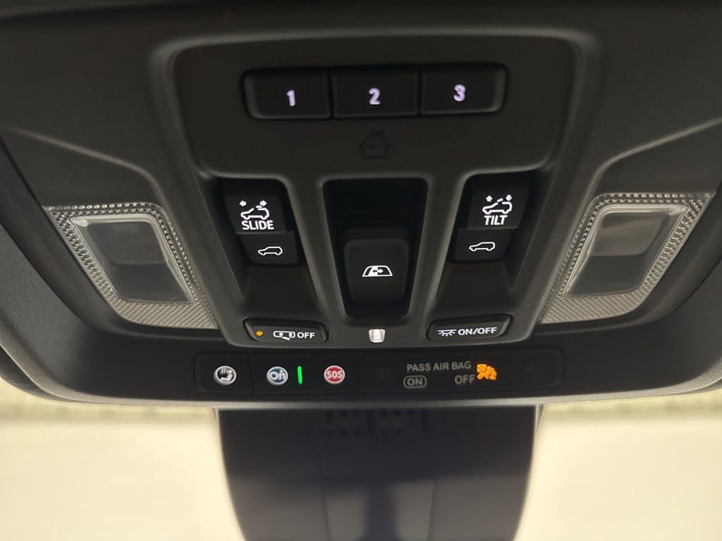 Used 2024 GMC Sierra 2500 AT4X image 58