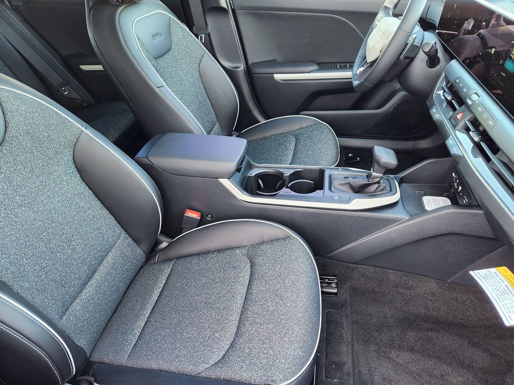 New 2025 Kia K4 GT-Line w/ GT-Line Sunroof Package image 10