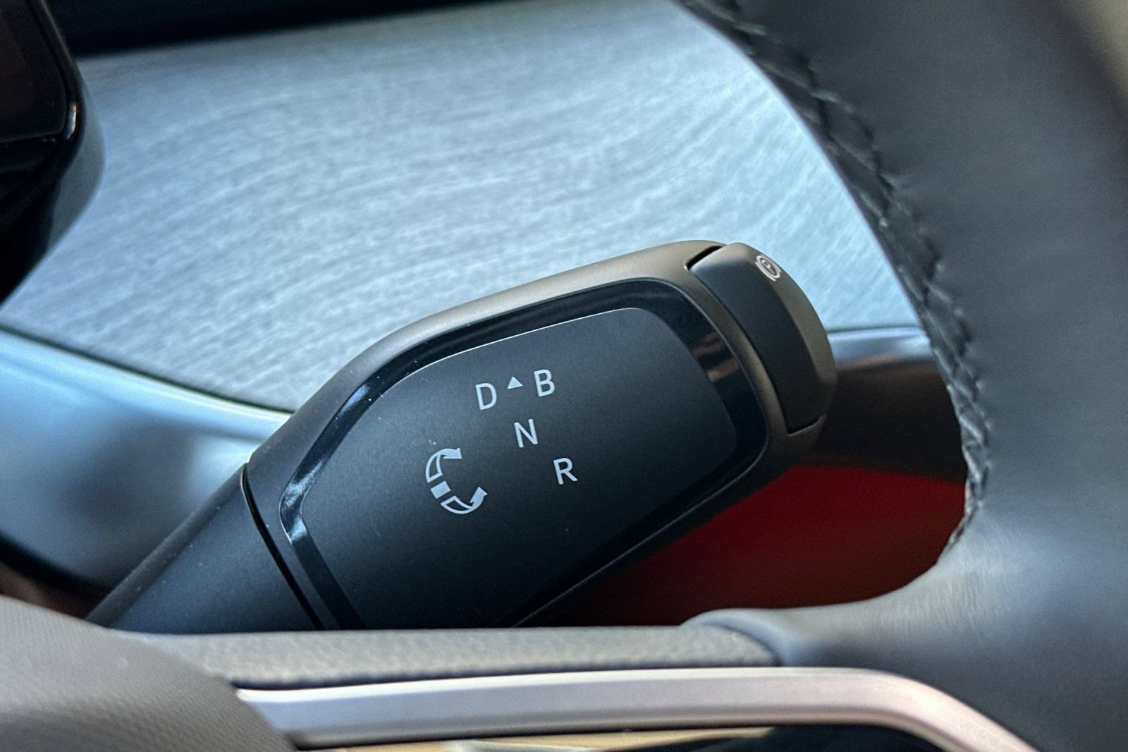 New 2025 Volkswagen ID. Buzz Pro S RWD image 23