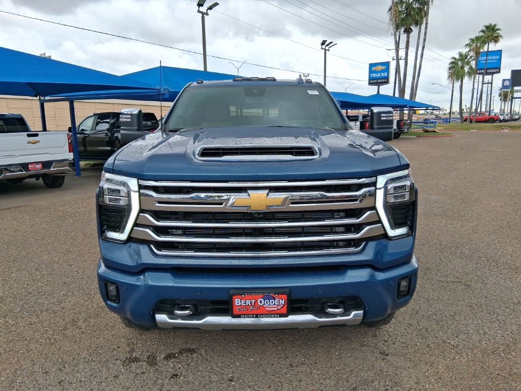 New 2026 Chevrolet Silverado 2500 High Country w/ High Country Premium Package AWD/4WD image 2