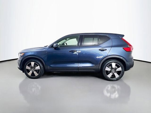 Used 2021 Volvo XC40 T5 Momentum w/ Protection Package Premier image 6