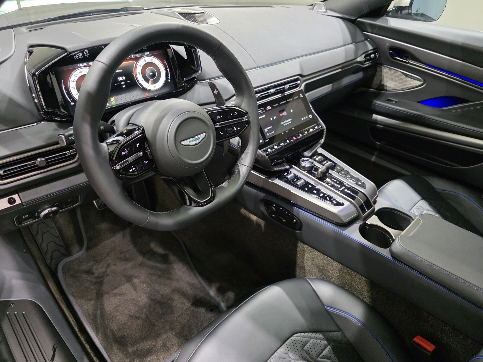 New 2026 Aston Martin Vanquish RWD image 3