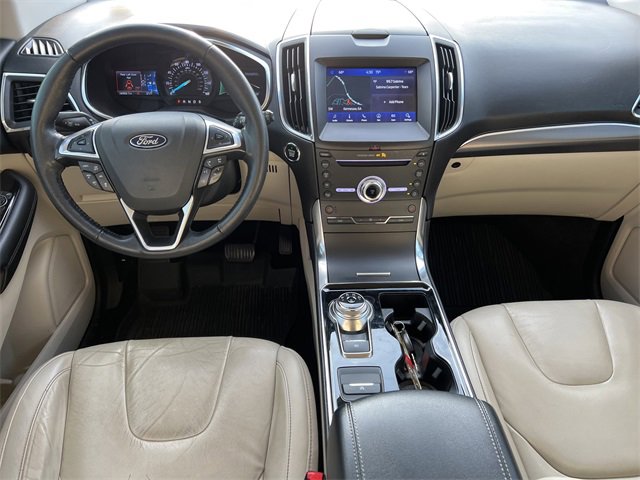Used 2019 Ford Edge Titanium image 25