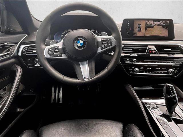 Used 2018 BMW 540i w/ M Sport Package RWD image 5