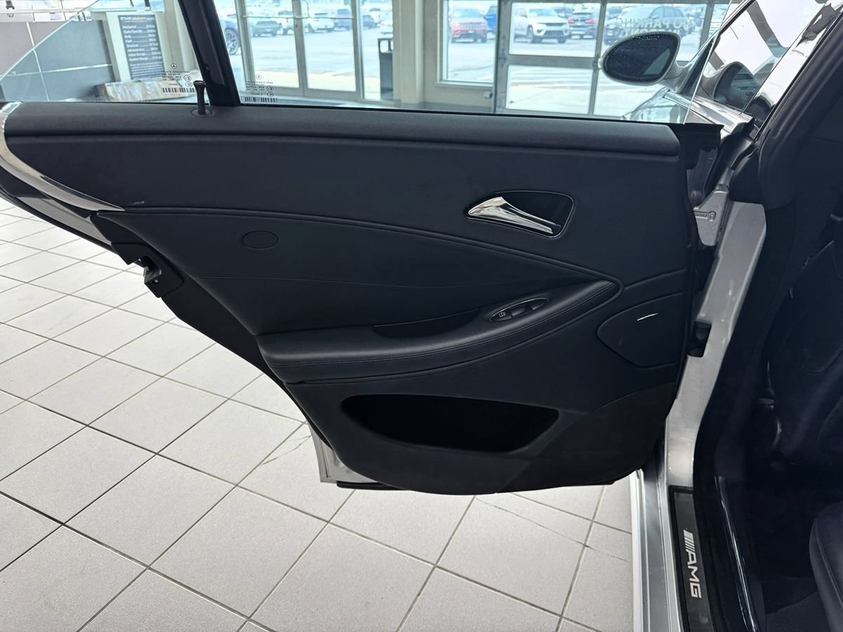 Used 2006 Mercedes-Benz CLS 55 AMG image 45