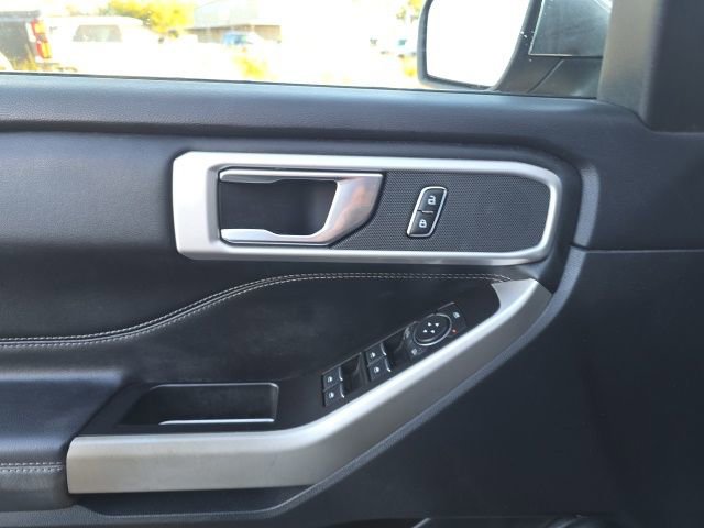 Certified 2022 Ford Explorer XLT image 10