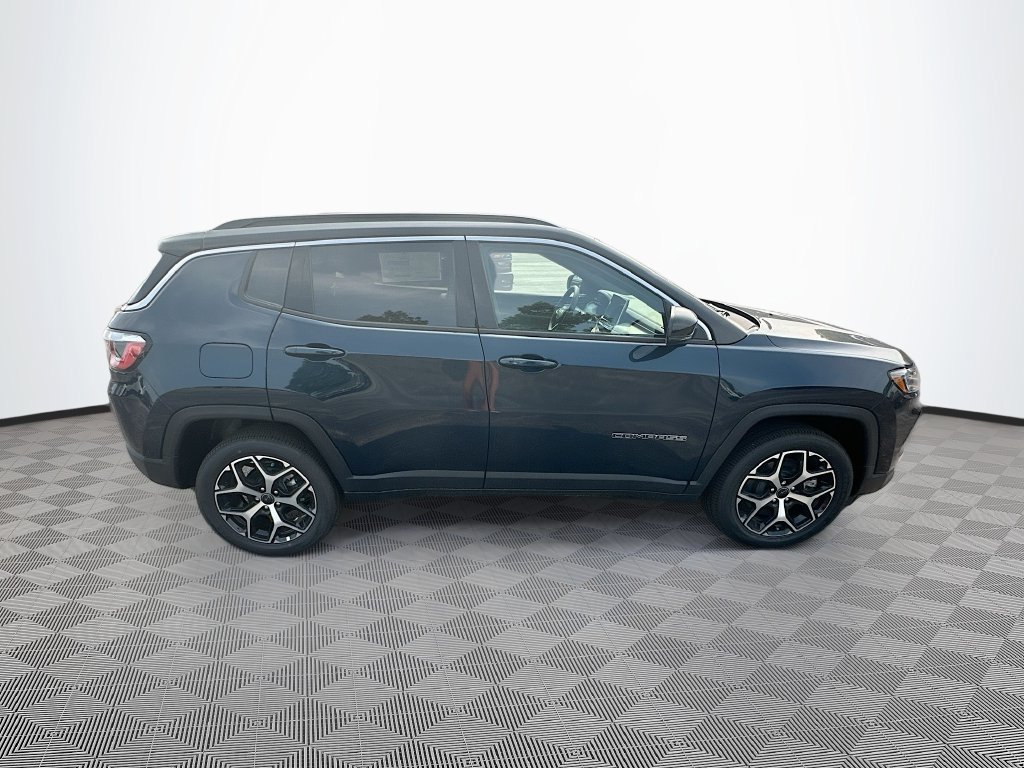 New 2026 Jeep Compass Limited AWD/4WD image 10