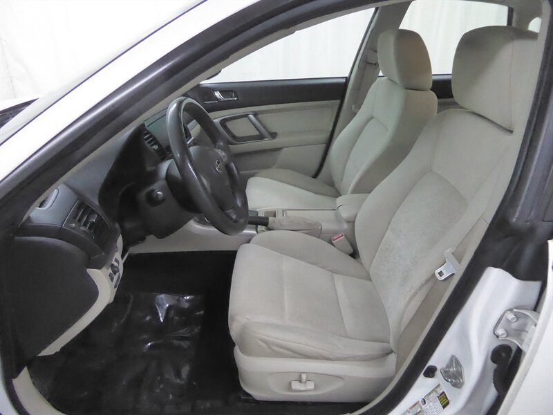Used 2009 Subaru Legacy 2.5i Special Edition AWD/4WD image 18