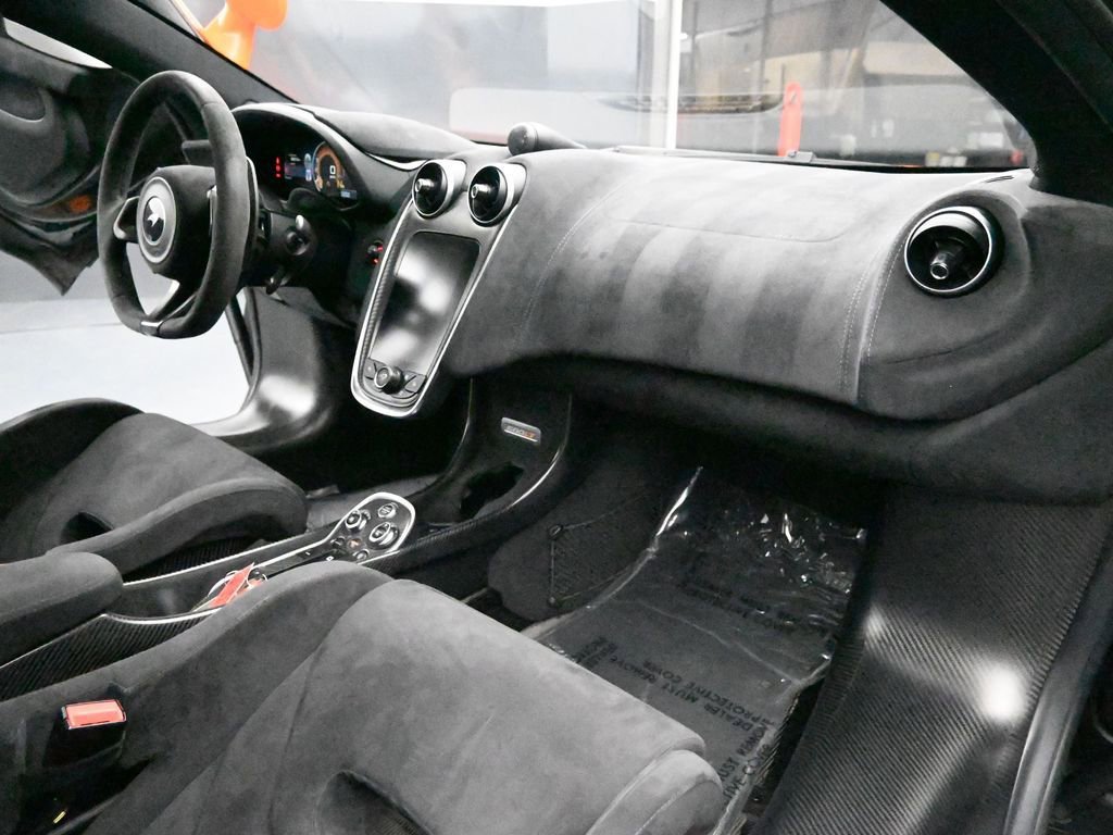 Used 2019 McLaren 600LT image 24