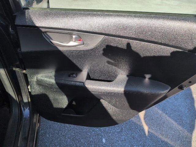 Used 2019 Kia Forte LXS image 12