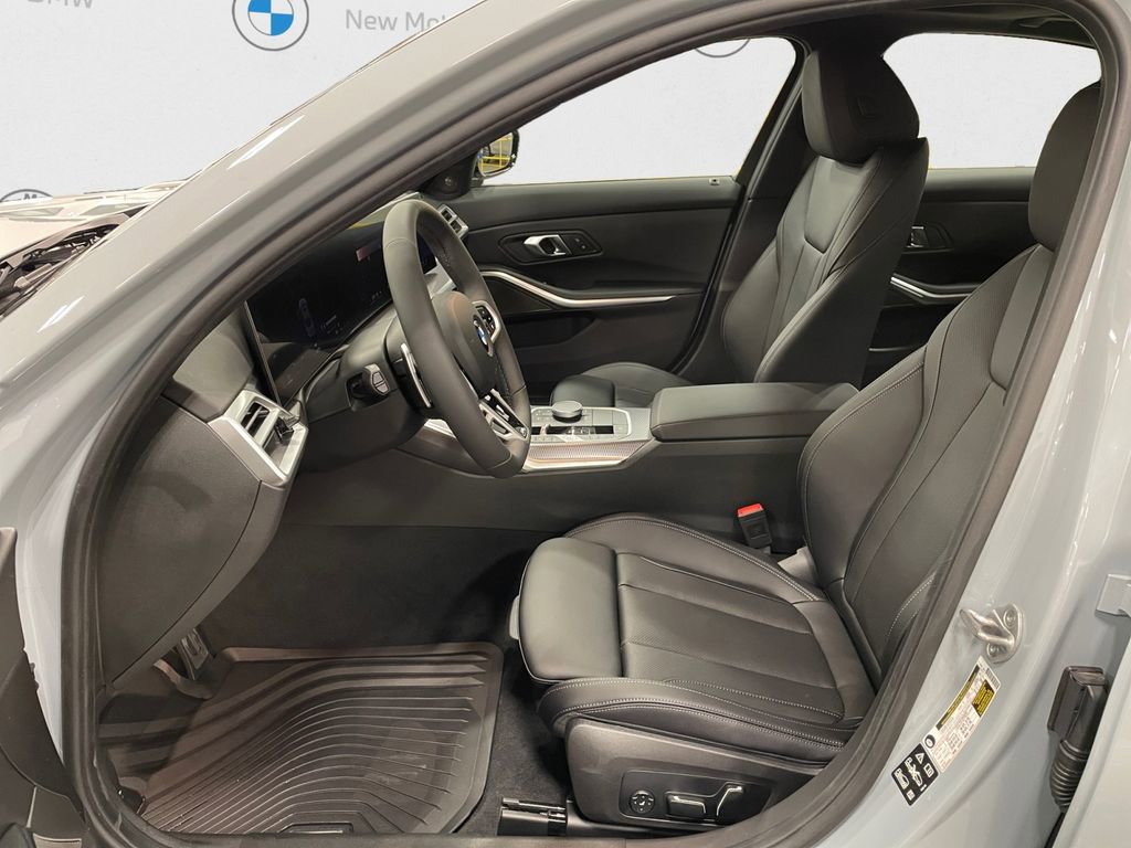 New 2026 BMW 330i xDrive 330i xDrive w/ M Sport Package image 9