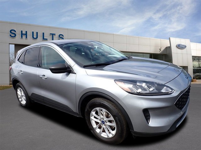 Used 2022 Ford Escape SE w/ Cold Weather Package image 3