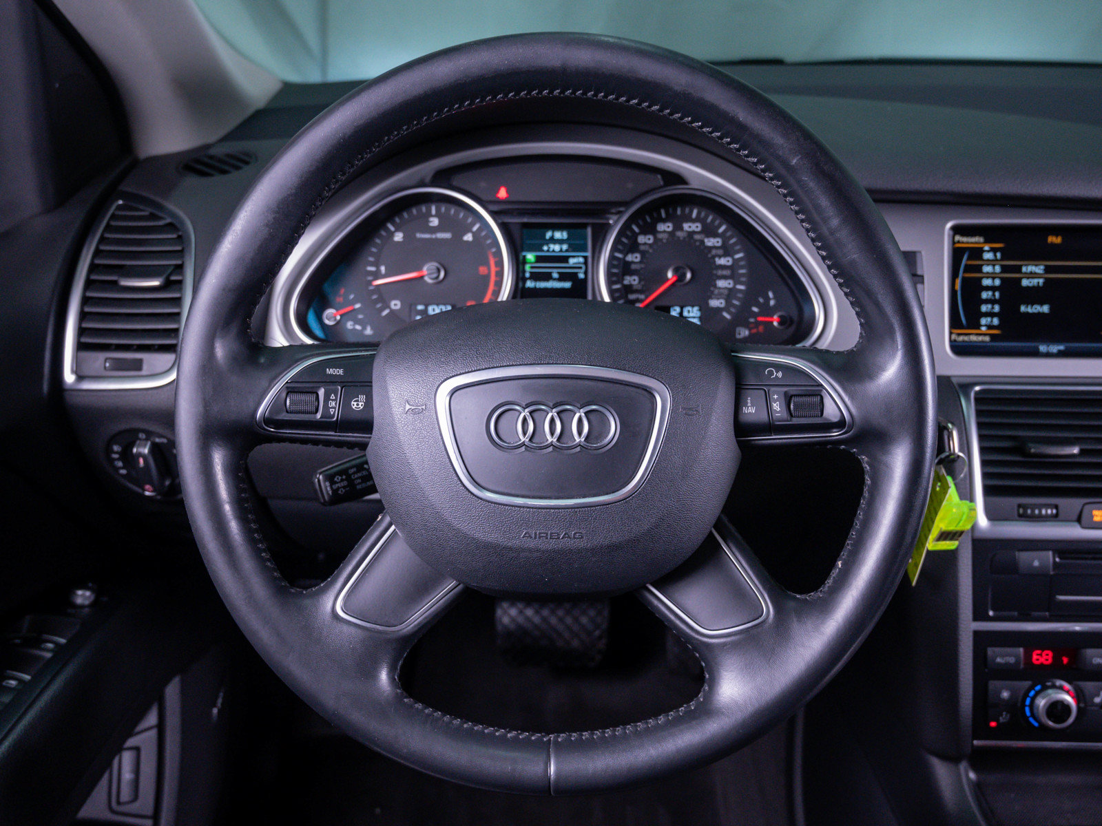 Used 2015 Audi Q7 TDI Premium Plus w/ Premium Plus Package AWD/4WD image 16