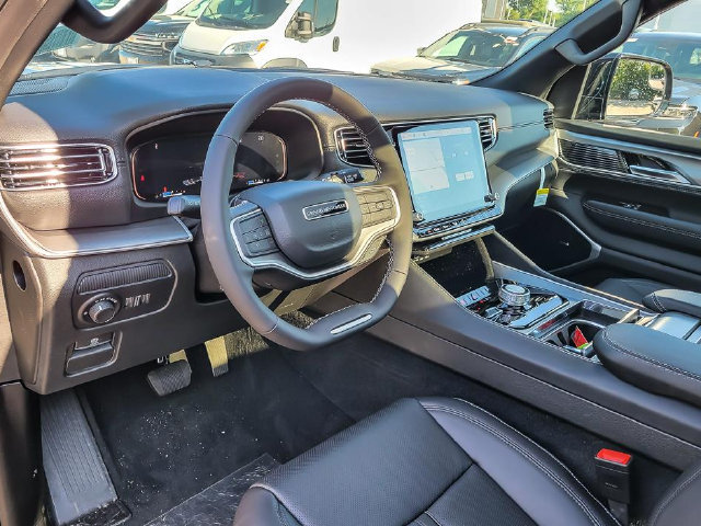New 2026 Jeep Grand Wagoneer Limited w/ Premium Group II AWD/4WD image 11
