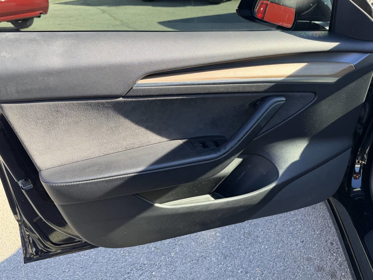 Used 2021 Tesla Model 3 Standard Range Plus RWD image 14