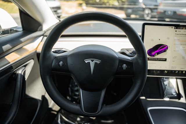 Used 2022 Tesla Model 3 Long Range AWD/4WD image 27