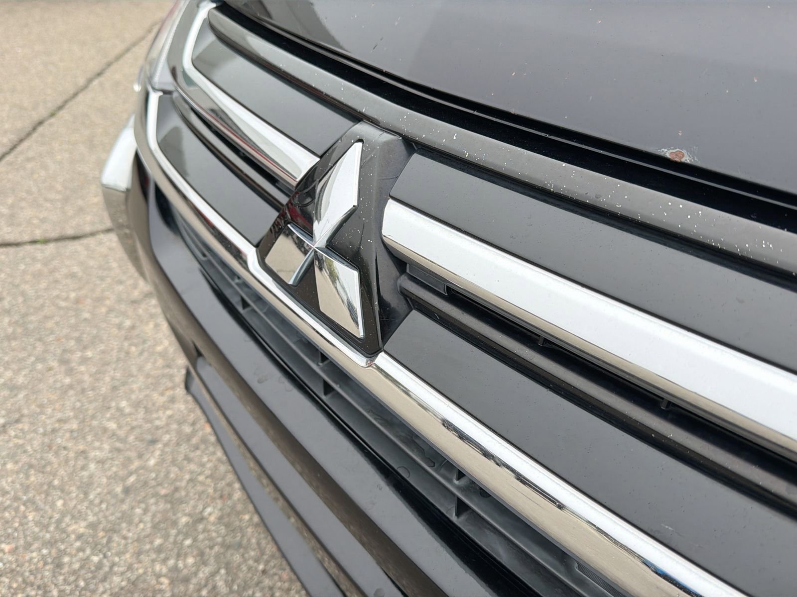 Used 2018 Mitsubishi Outlander LE image 15