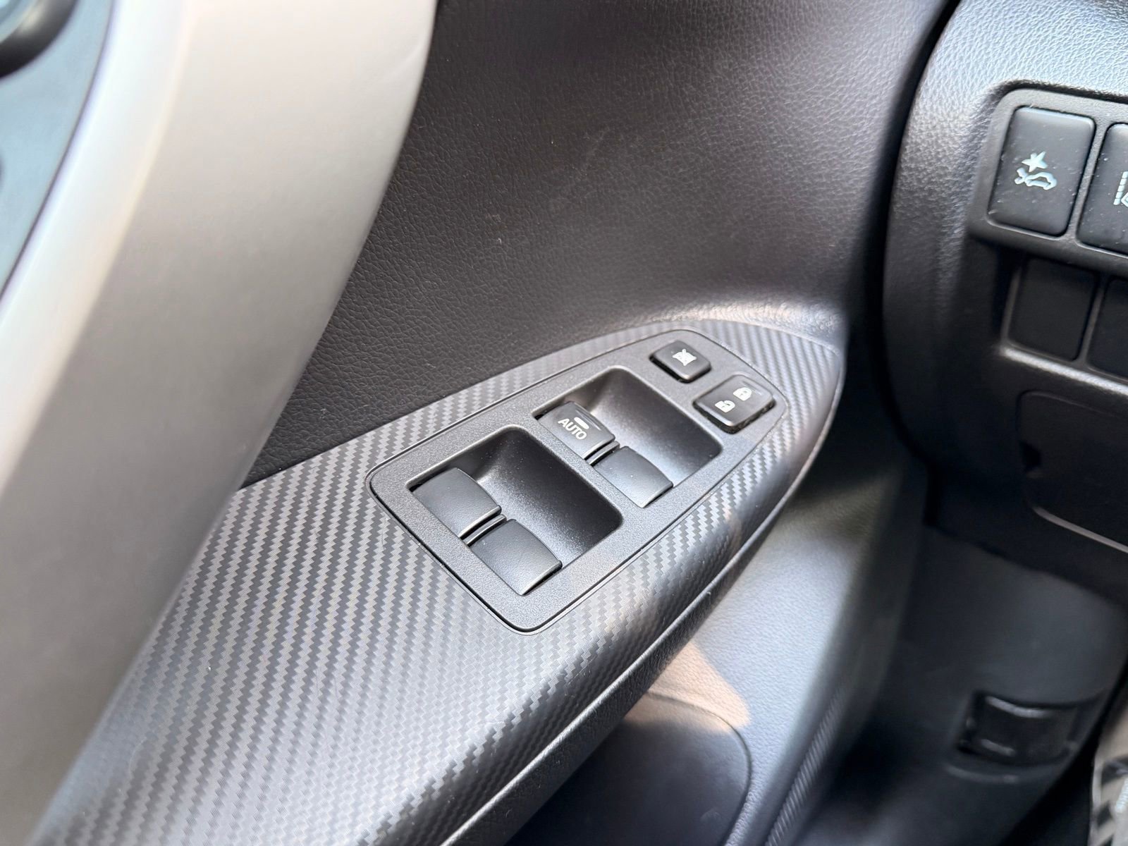 Used 2022 Mitsubishi Eclipse Cross ES AWD/4WD image 18