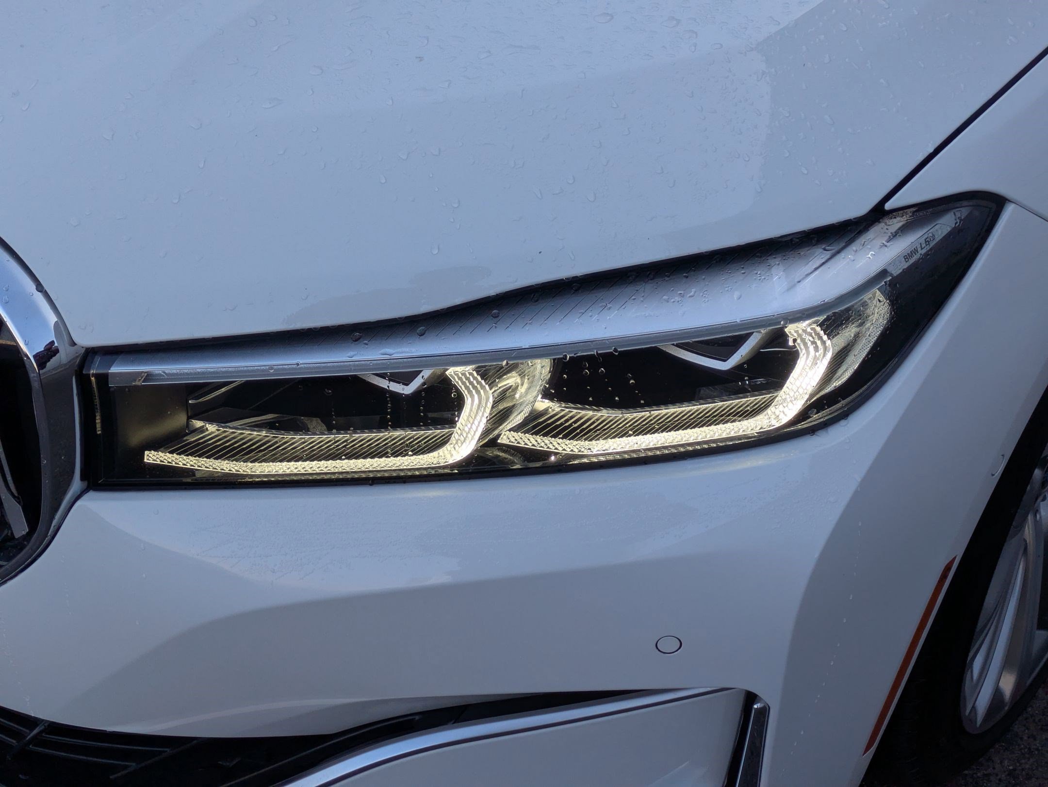 Used 2022 BMW 750i xDrive image 9