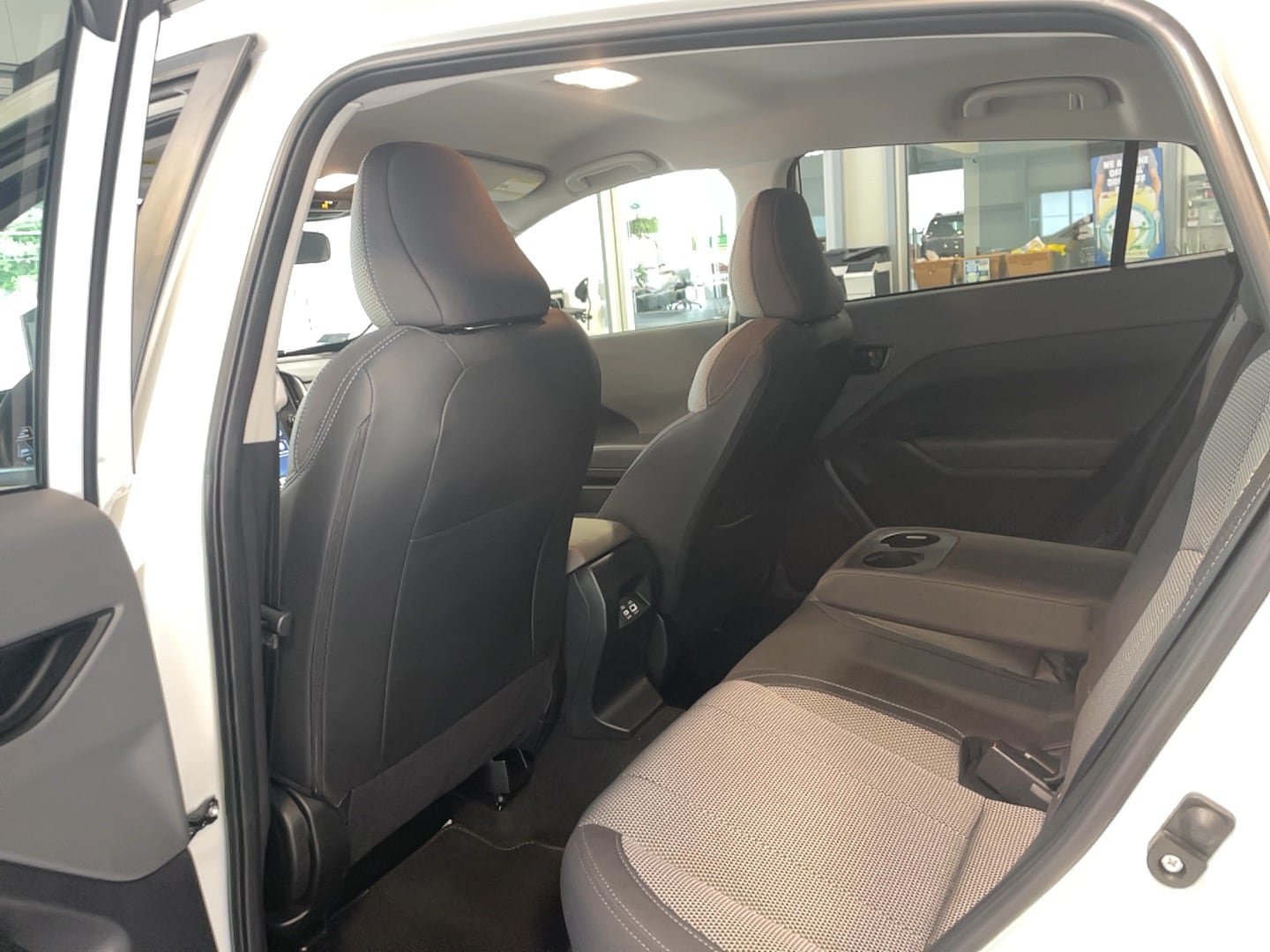 Used 2024 Subaru Crosstrek 2.0i Premium AWD/4WD image 12