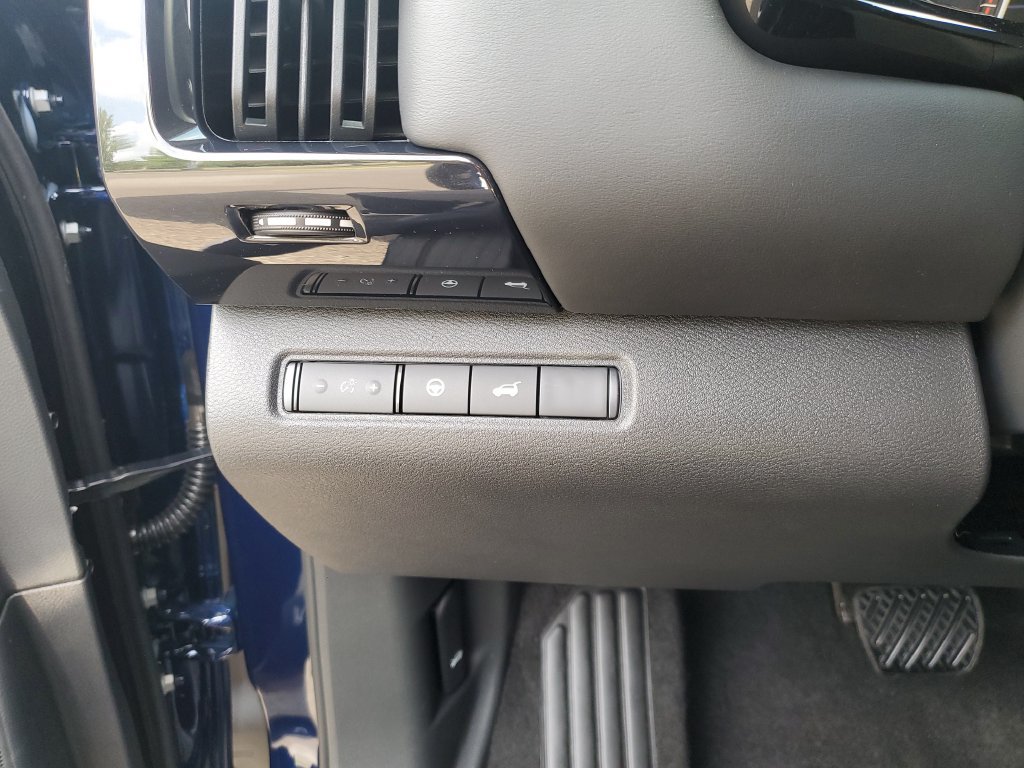 New 2026 Nissan Pathfinder SV AWD/4WD image 23