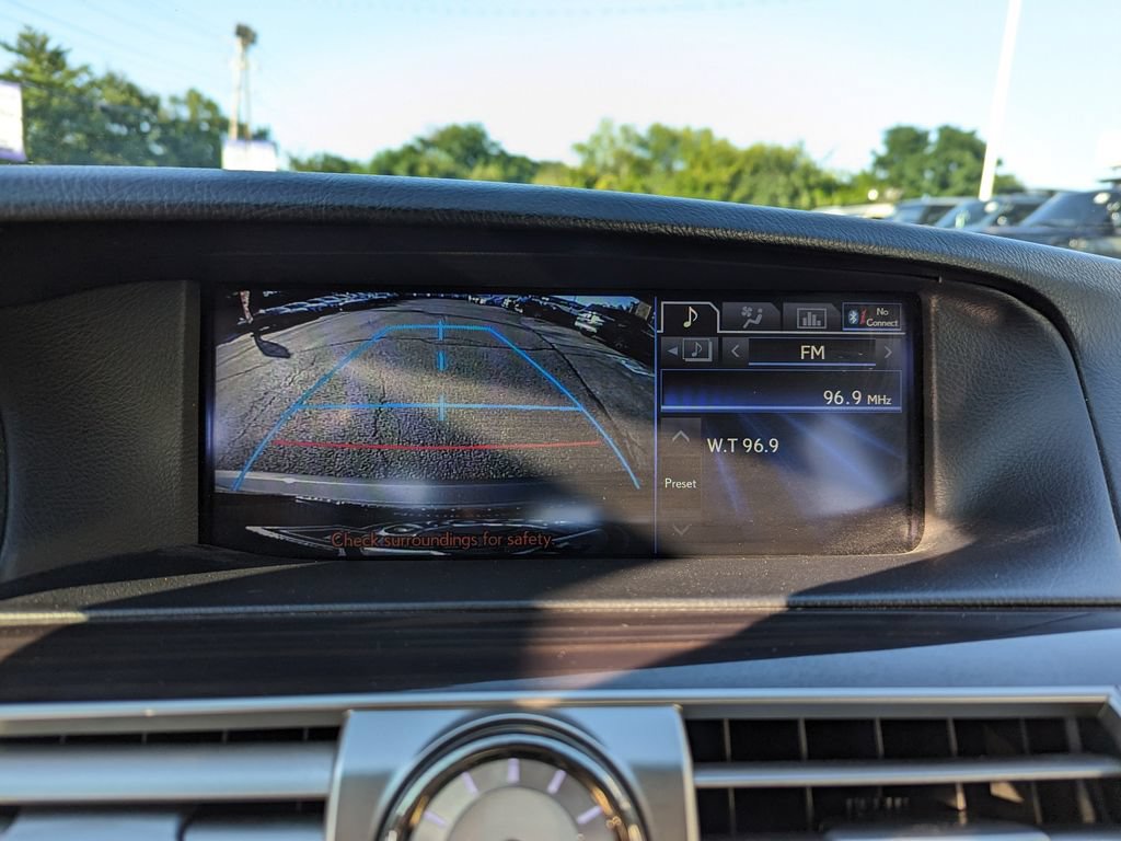 Used 2013 Lexus LS 460 AWD w/ Comfort Pkg image 22