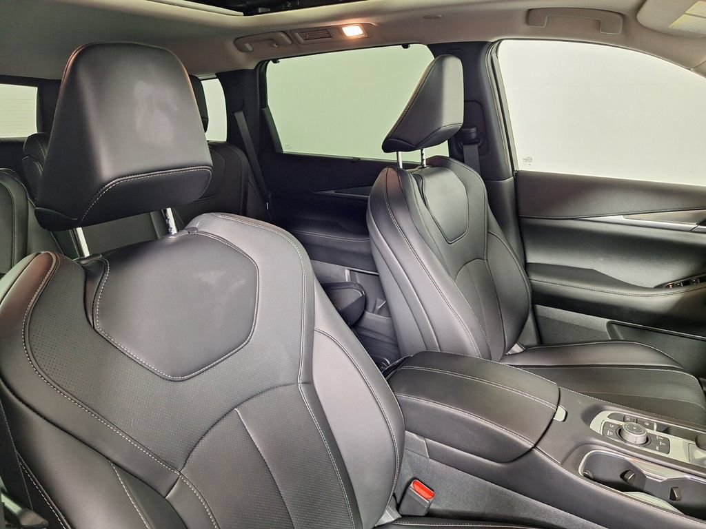 Used 2026 INFINITI QX60 Luxe w/ Cargo Package AWD/4WD image 30
