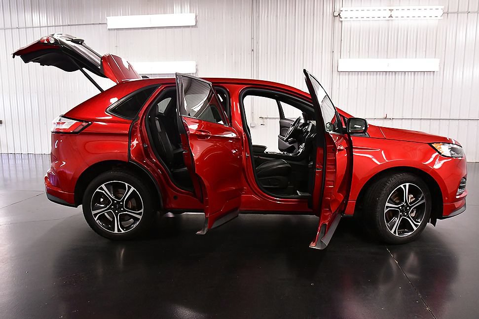 Used 2022 Ford Edge ST w/ Equipment Group 401A AWD/4WD image 32