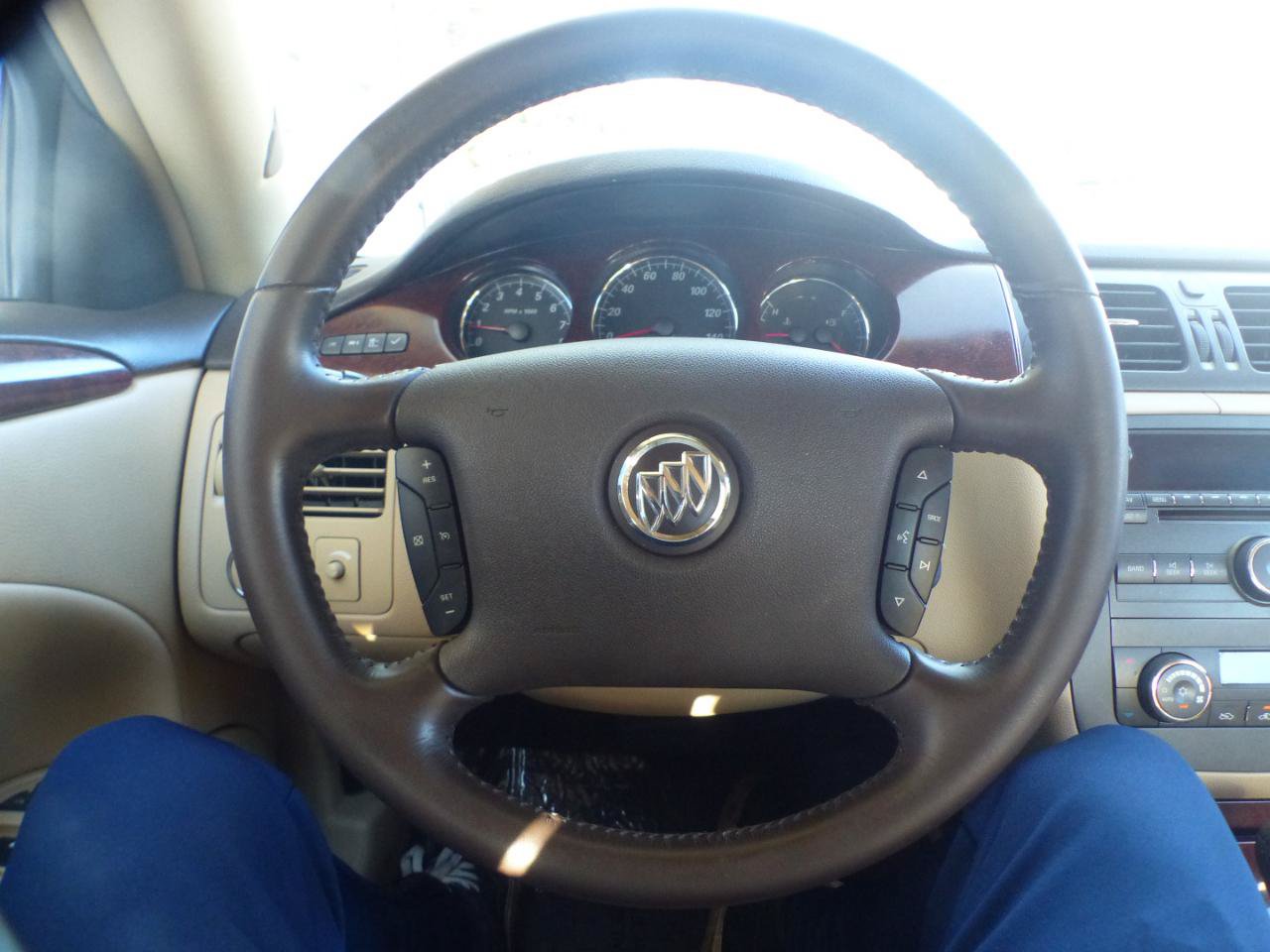 Used 2007 Buick Lucerne CXL FWD image 19