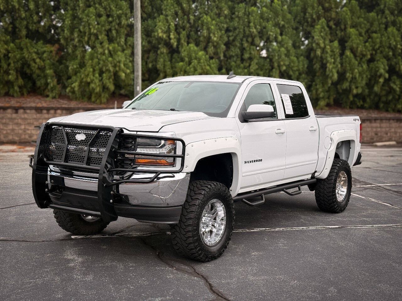 Used 2016 Chevrolet Silverado 1500 LT w/ Trailering Package AWD/4WD image 7