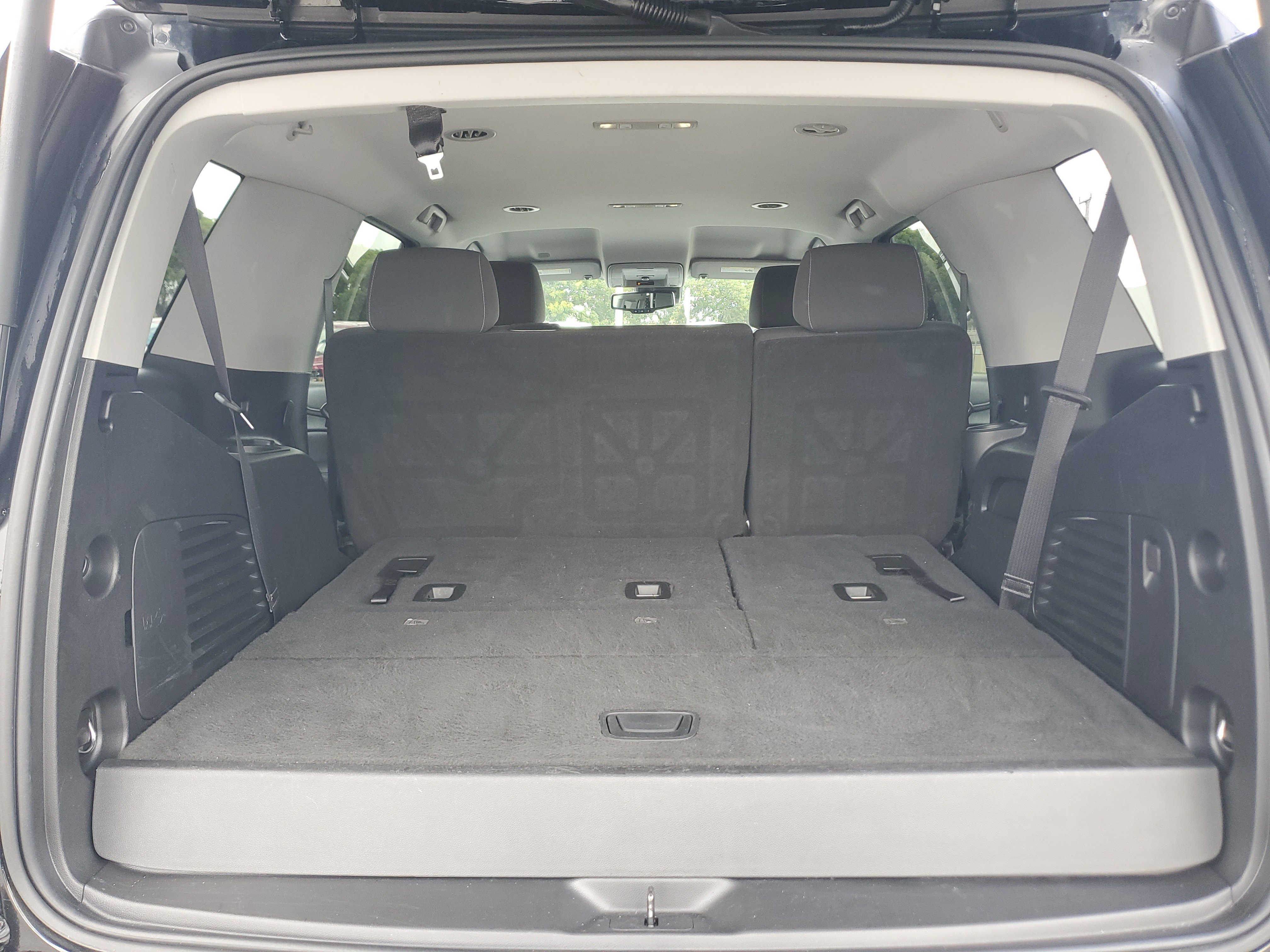 Used 2020 GMC Yukon SLE w/ SLE Value Package image 16