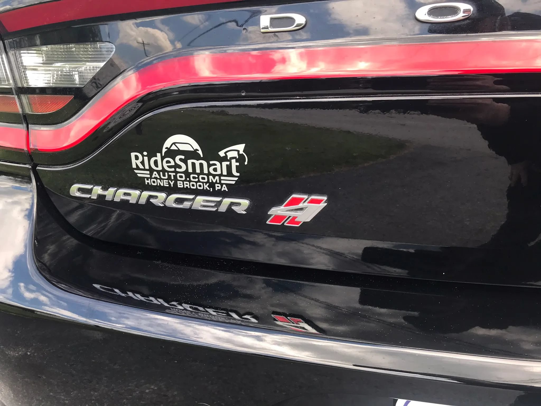Used 2019 Dodge Charger SXT AWD/4WD image 36