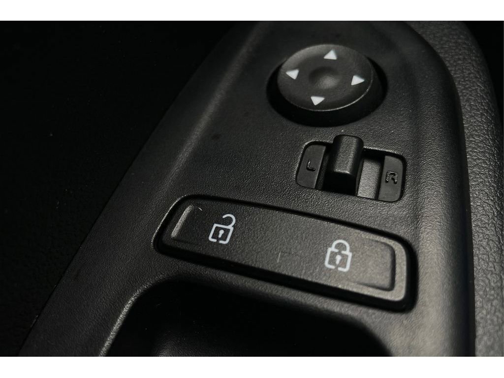 Used 2023 Hyundai Venue SE image 27