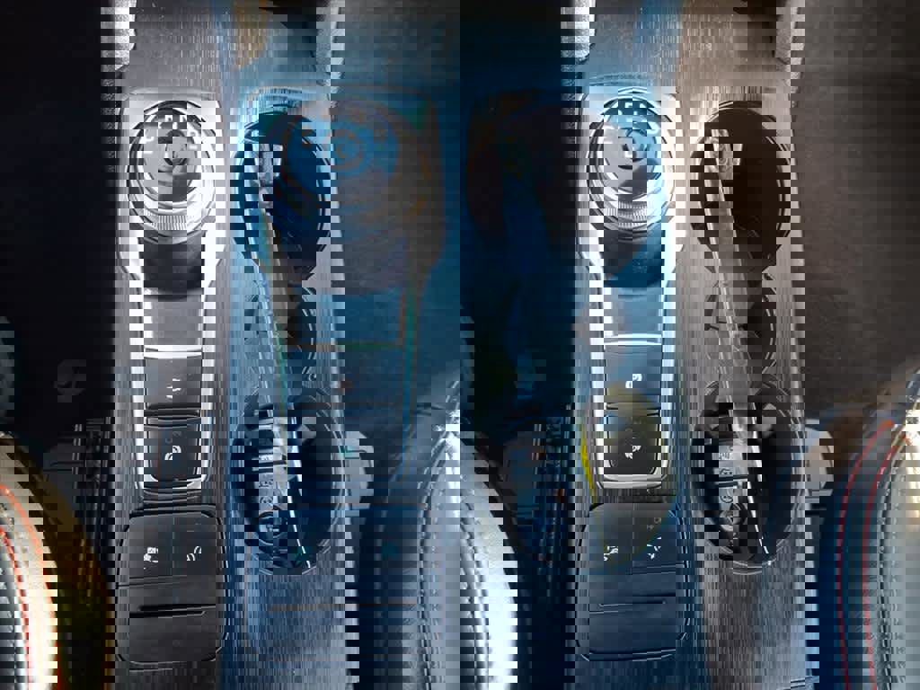 Used 2023 Ford Escape ST-Line image 17