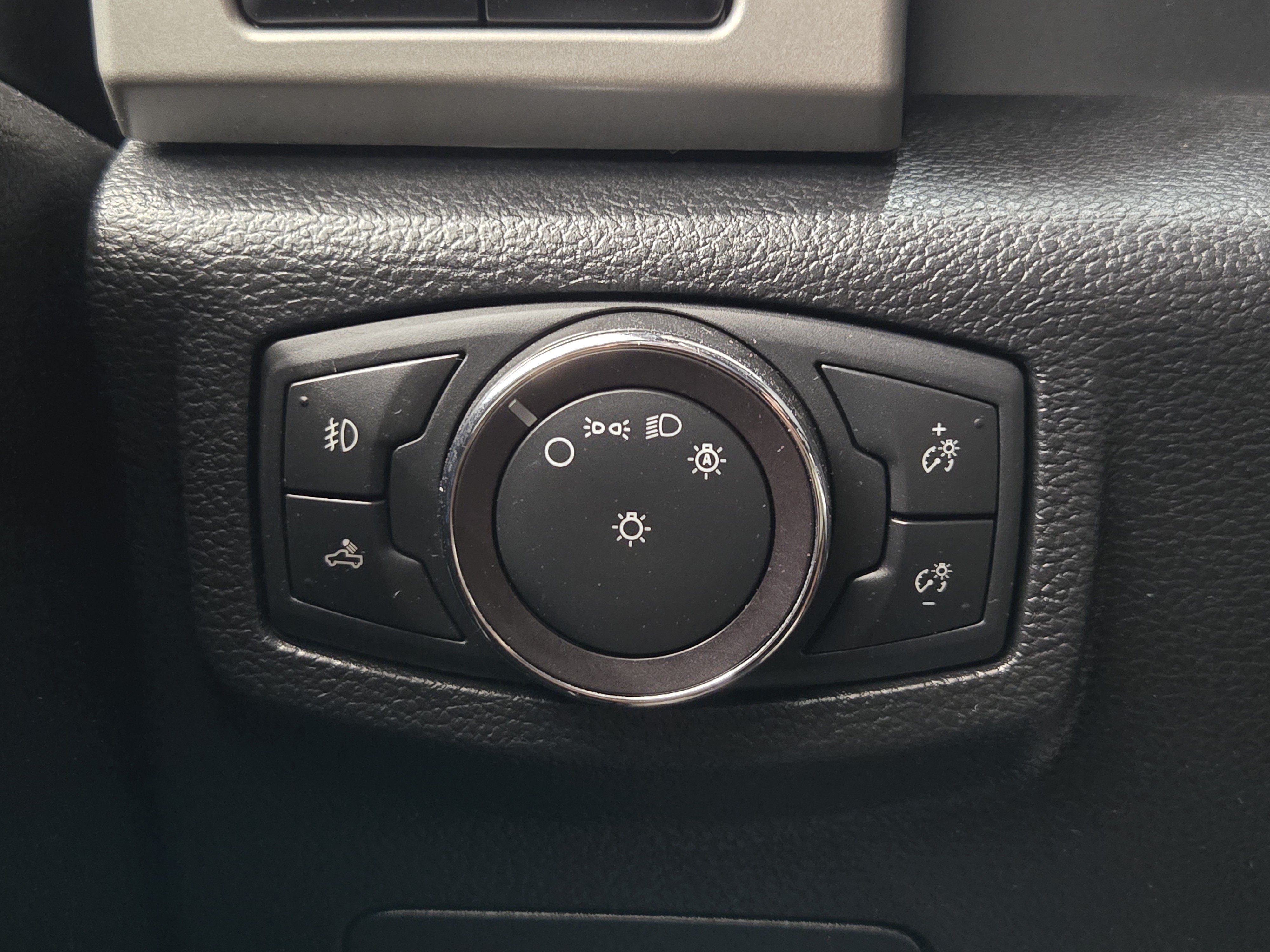 Certified 2019 Ford F150 Lariat AWD/4WD image 22