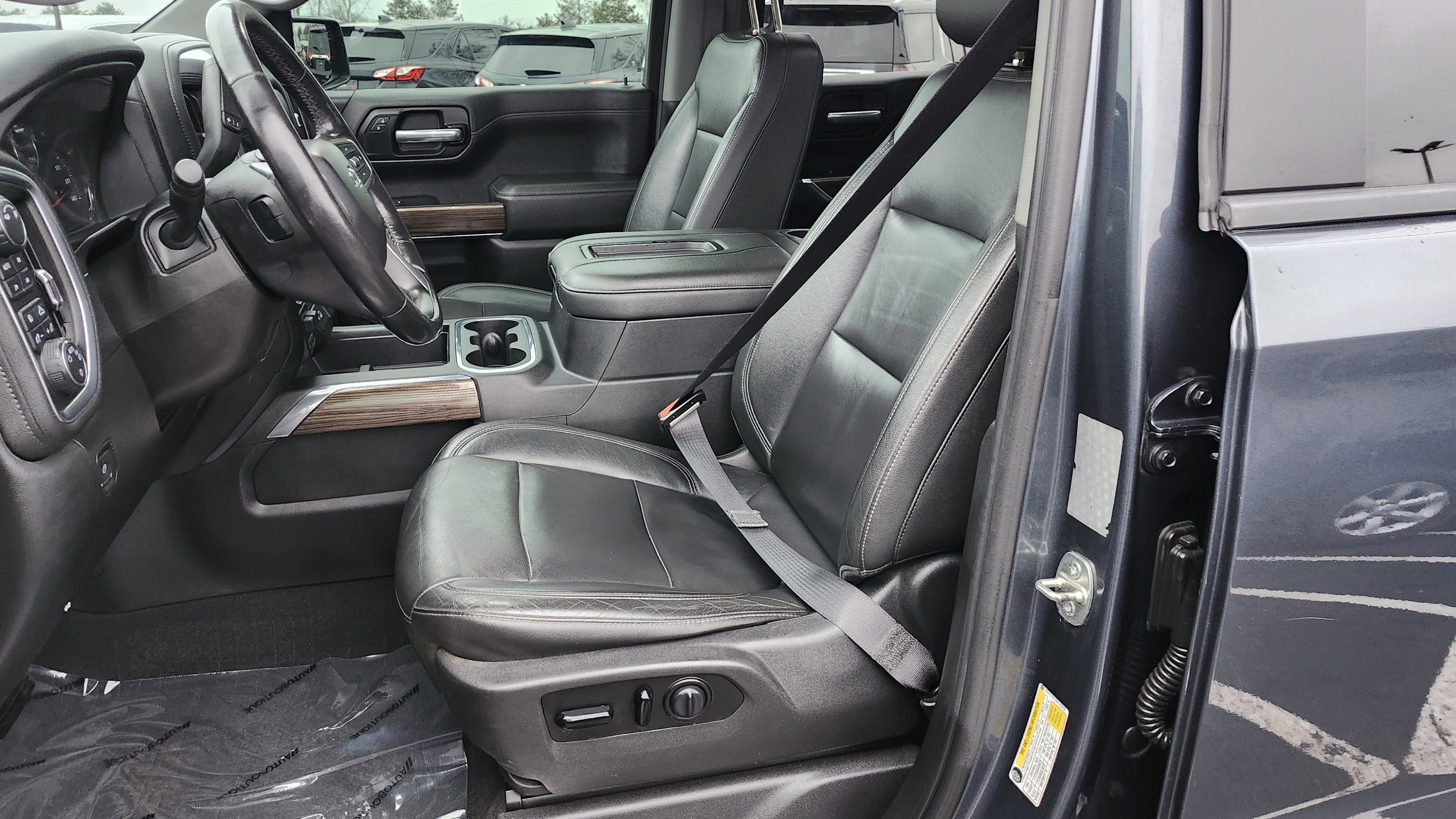 Used 2019 Chevrolet Silverado 1500 LT Trail Boss image 24