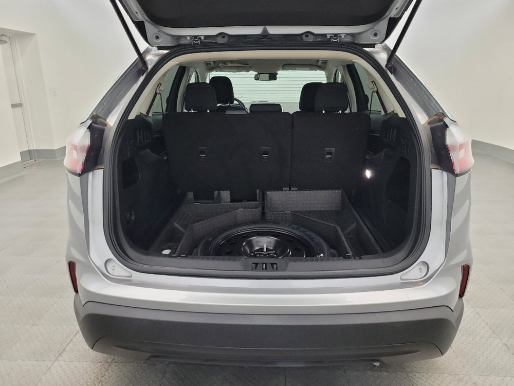 Used 2023 Ford Edge SE image 29