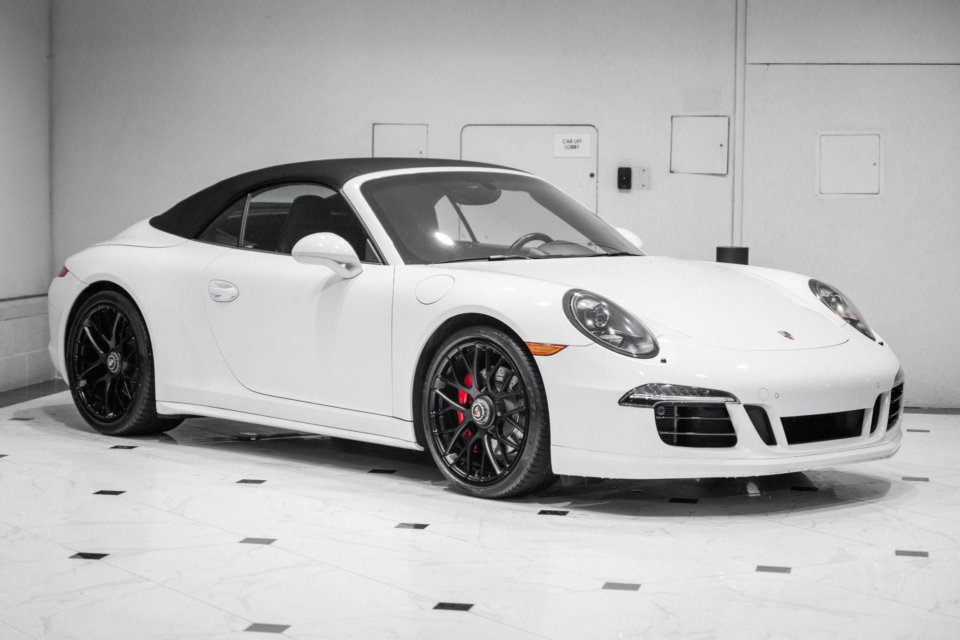 Used 2016 Porsche 911 Carrera GTS image 10