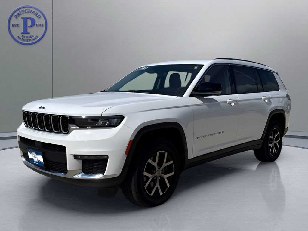 Used 2023 Jeep Grand Cherokee L Limited AWD/4WD image 3