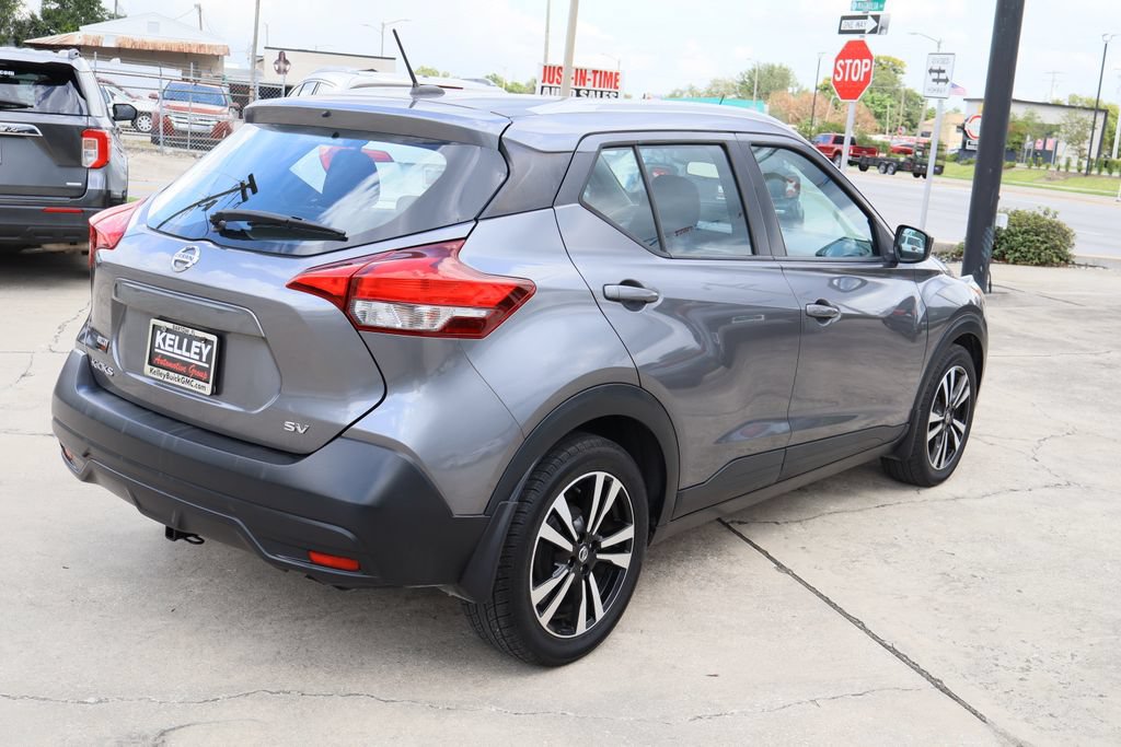 Used 2018 Nissan Kicks SV FWD image 9