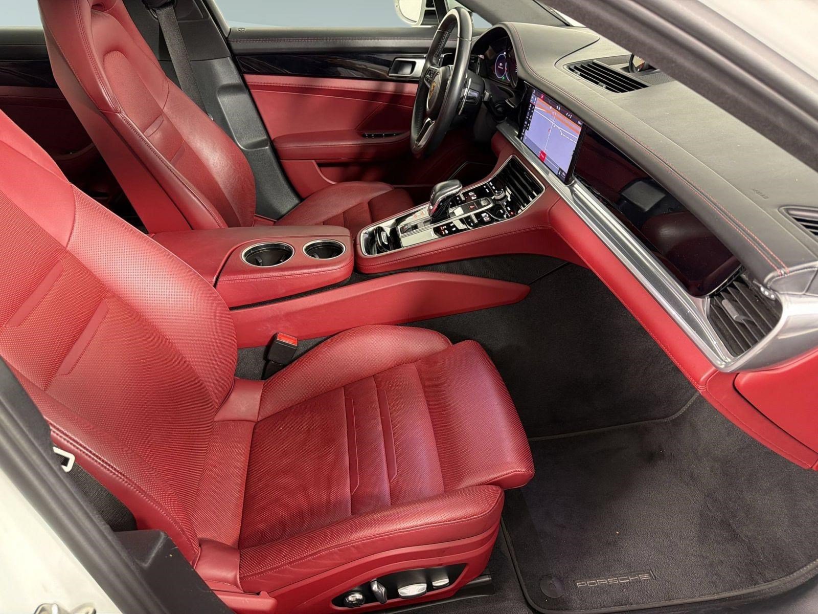Certified 2019 Porsche Panamera image 26