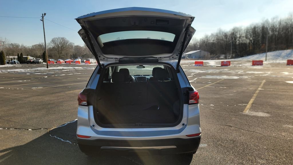 Used 2022 Chevrolet Equinox LT image 11