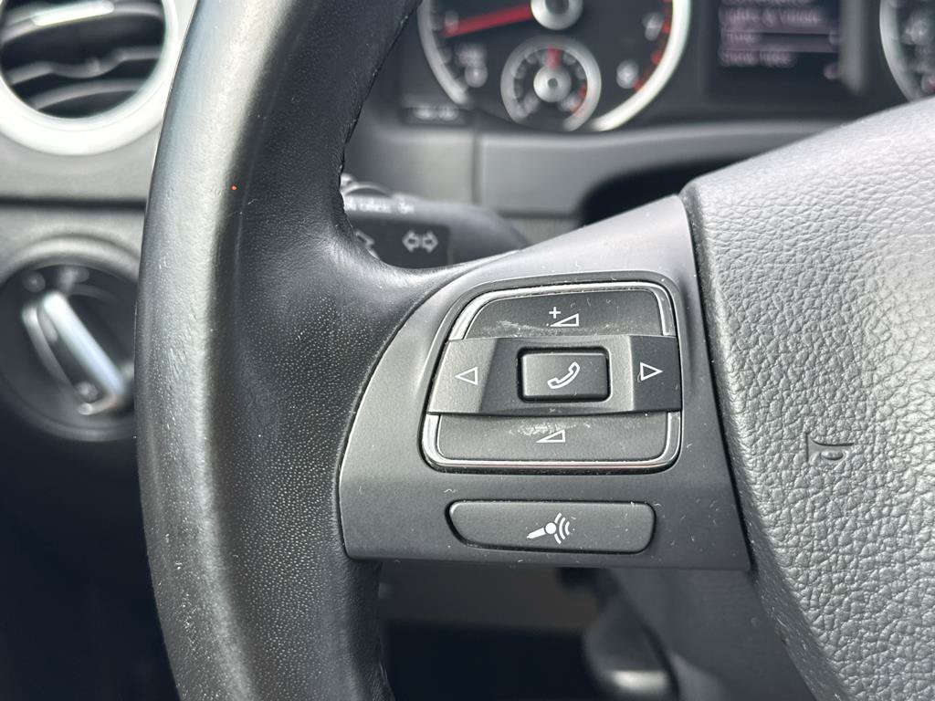 Used 2018 Volkswagen Tiguan Limited AWD/4WD image 12