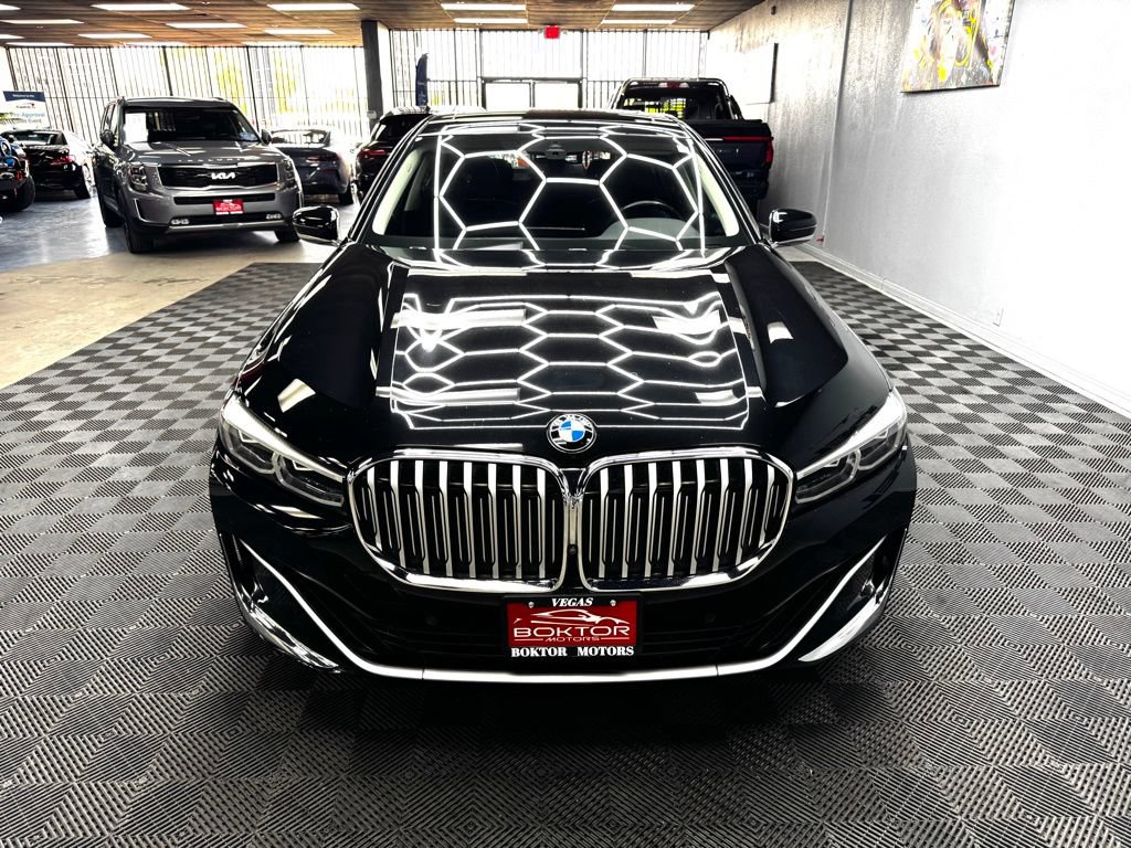Used 2022 BMW 740i RWD image 6