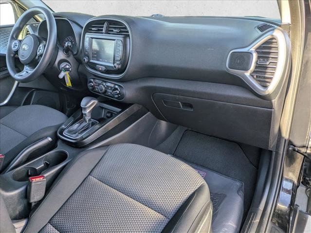 Used 2020 Kia Soul LX image 19