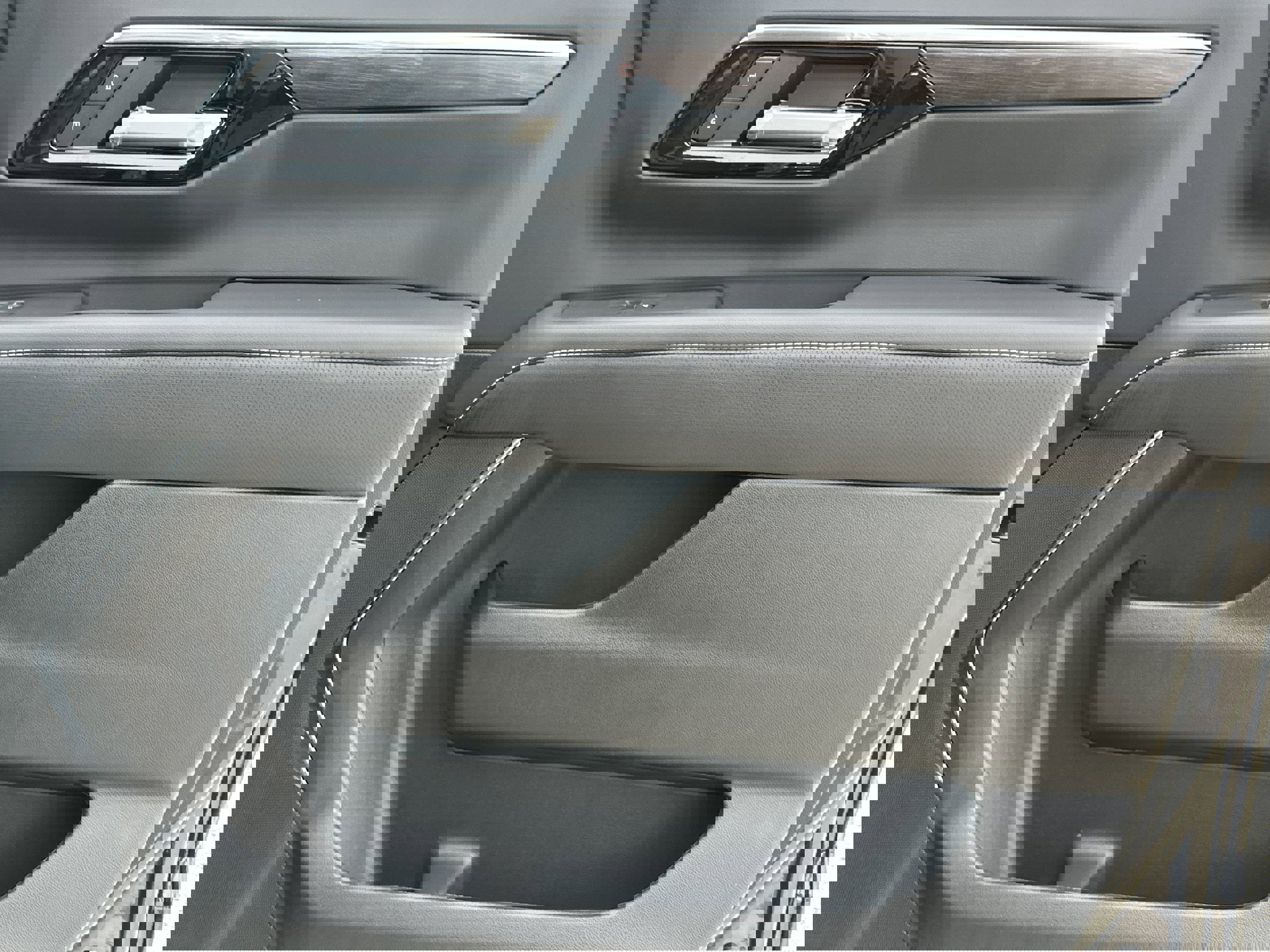 New 2026 Chevrolet Suburban Premier w/ Sun And Tow Package image 14