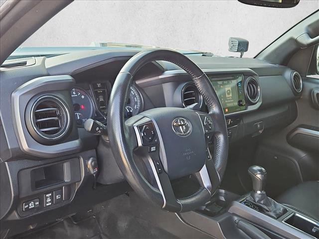 Used 2019 Toyota Tacoma TRD Off-Road image 10