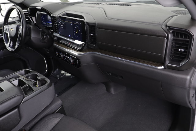 Used 2024 Chevrolet Silverado 1500 LT AWD/4WD image 19