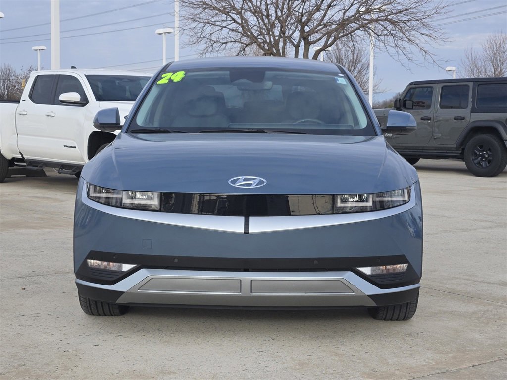 Used 2024 Hyundai Ioniq 5 SEL image 2